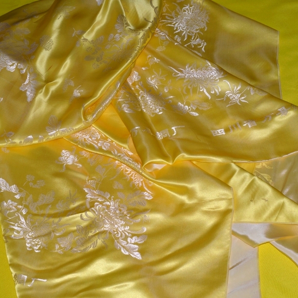 Tablecloth, fabric.  China.  1950s Color Limon Like new - Picture 1 of 8